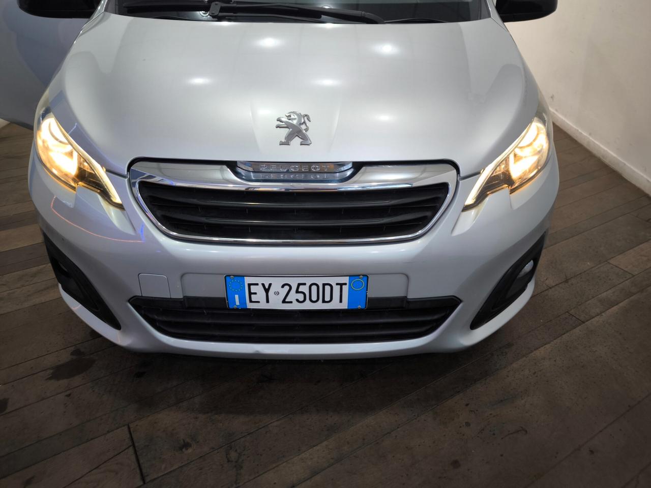 Peugeot 108 VTi 68 5 porte Active AUTOMATICA