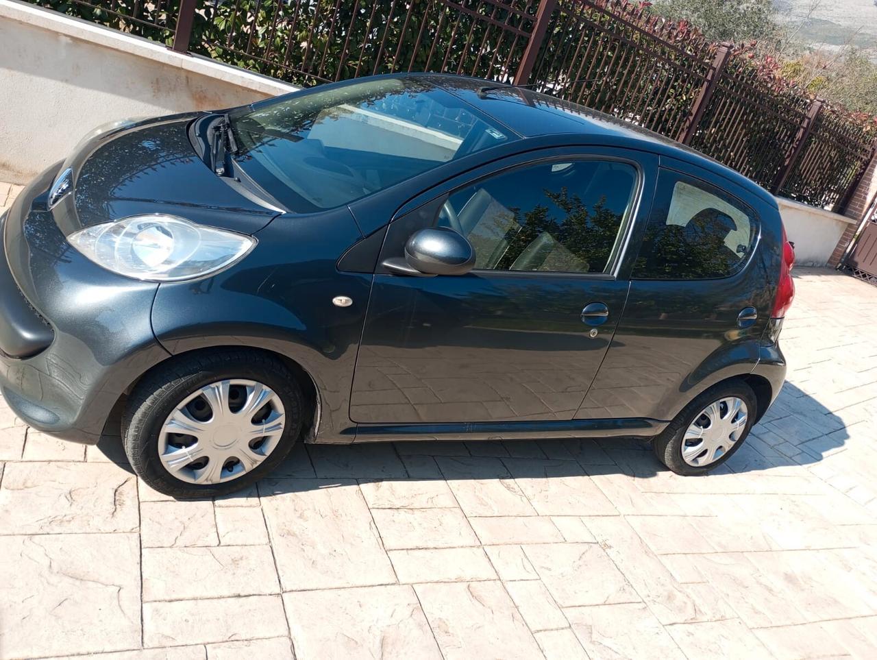 Peugeot 107 1.0 68CV 5p. Sweet Years