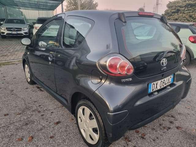 Toyota Aygo Aygo I 2005 3p 1.0 Now FL