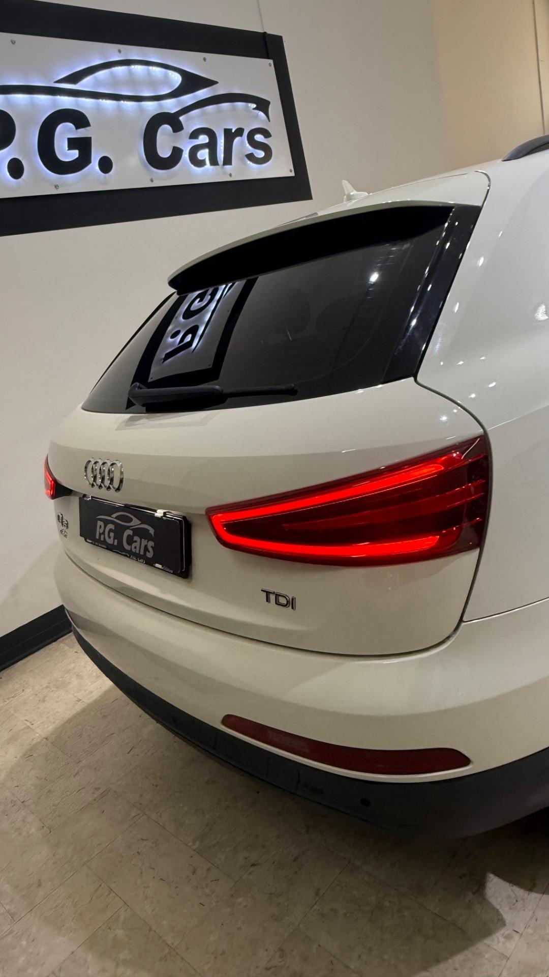 Audi Q3 2.0 TDI GANCIO TRAINO