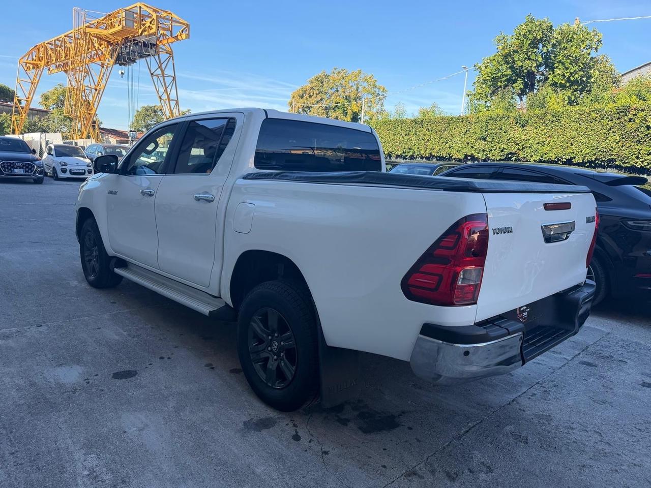 TOYOTA Hilux 2.4 D-4D 4WD 4 porte Double Cab Executive