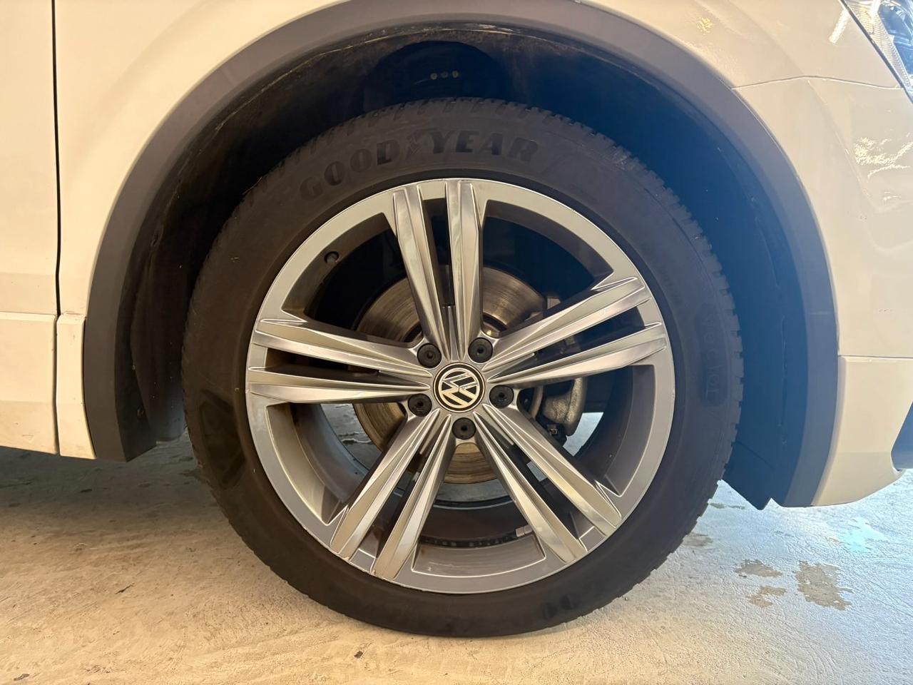 Volkswagen Tiguan 1.6 tdi R-Line 115cv