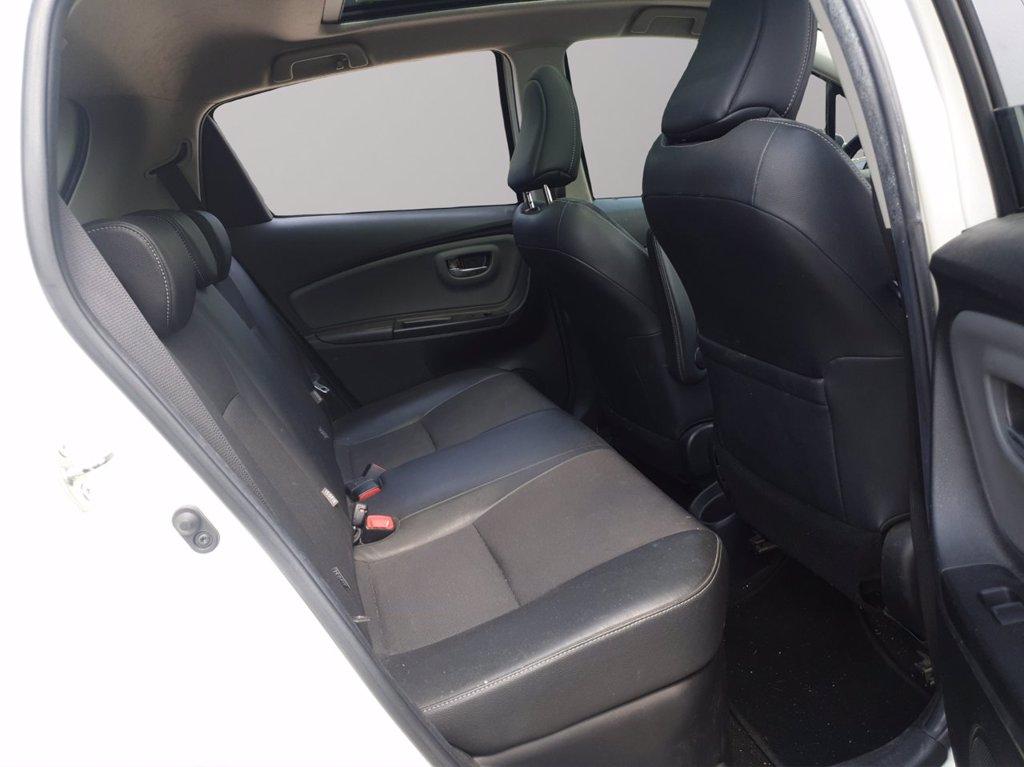 TOYOTA Yaris 5p 1.5 lounge del 2016