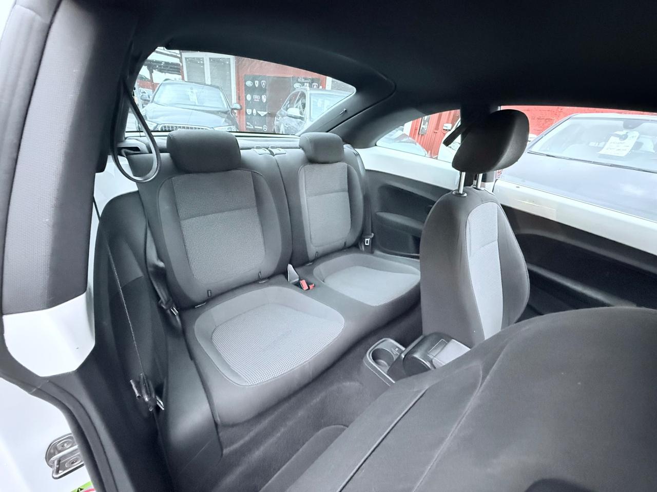 Maggiolino 1.6 TDI-rline-rate-garanzia-permute