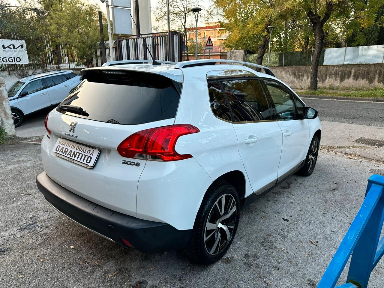 Peugeot 2008 BlueHDi 100 Allure