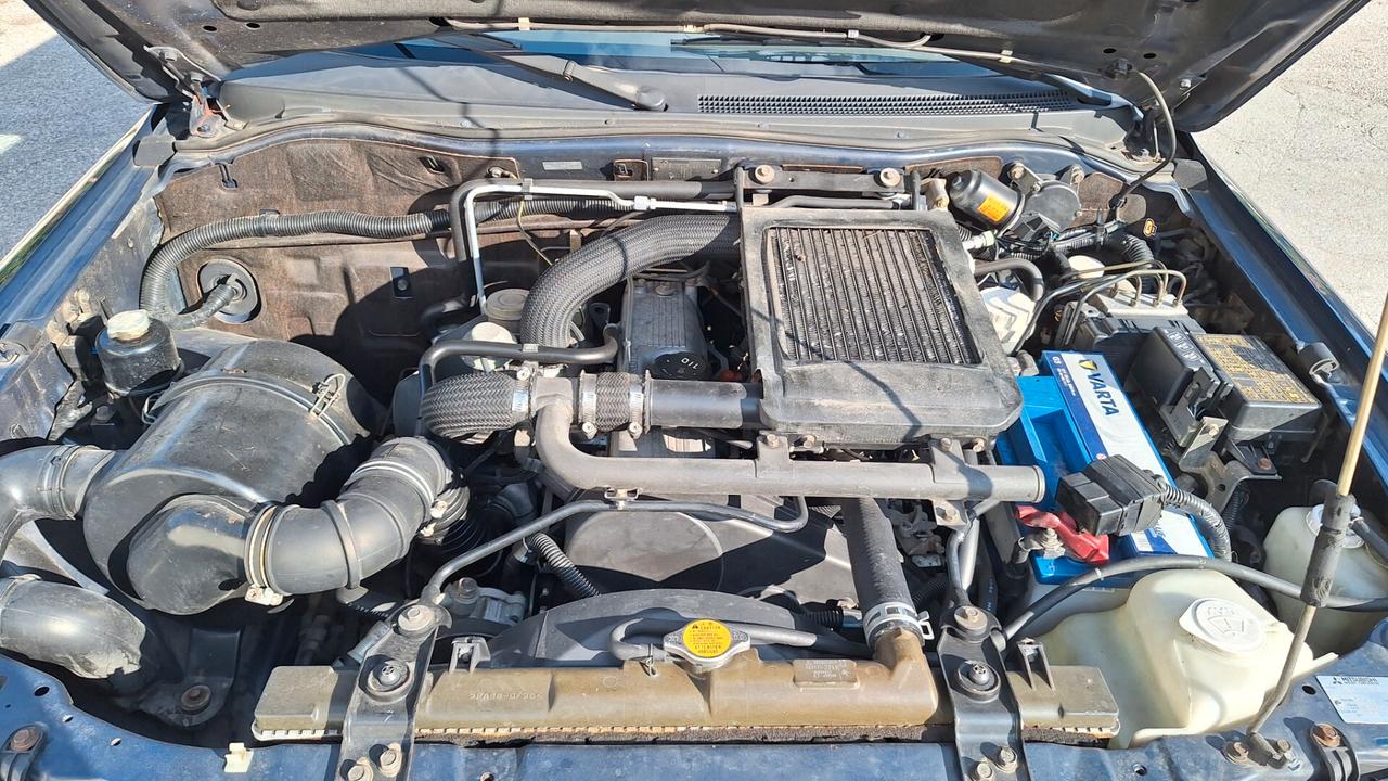 Mitsubishi Pajero Sport Pajero Sport 2.5 TDI GLX