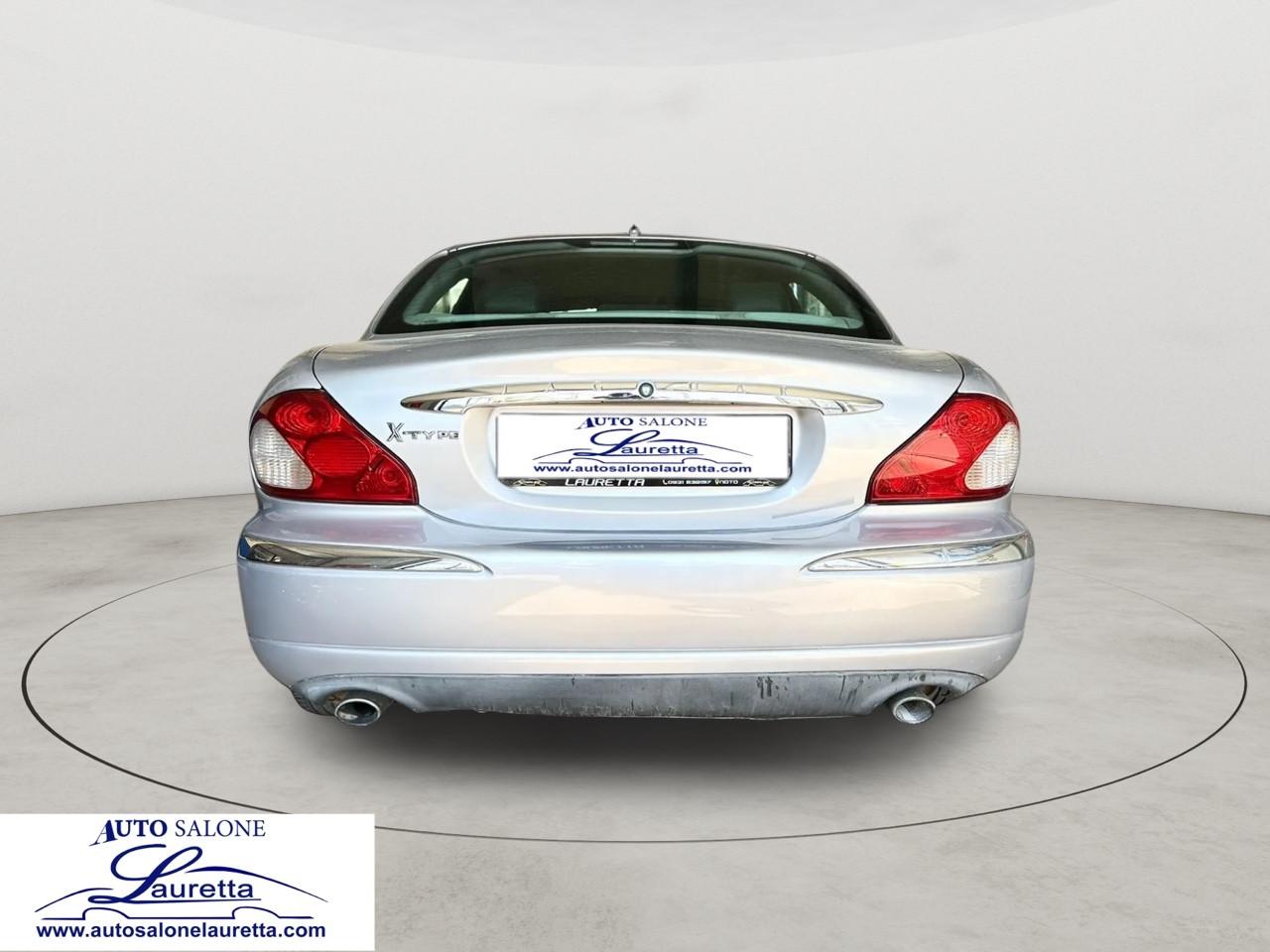 Jaguar X-Type 2.5 V6 24V cat Executive