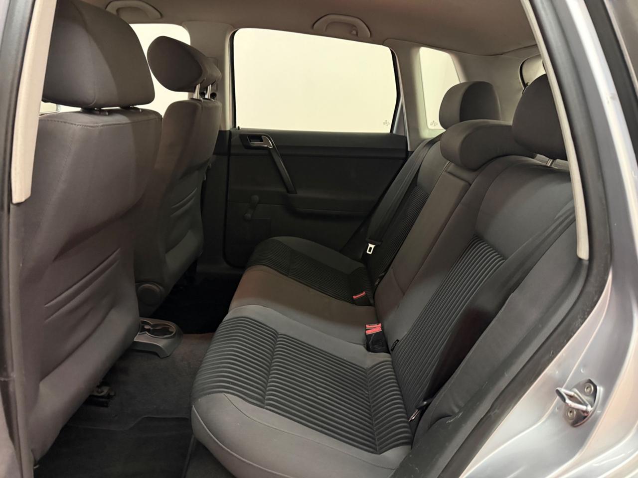 Volkswagen Polo 1.4/80CV 16V 5p. Sportline