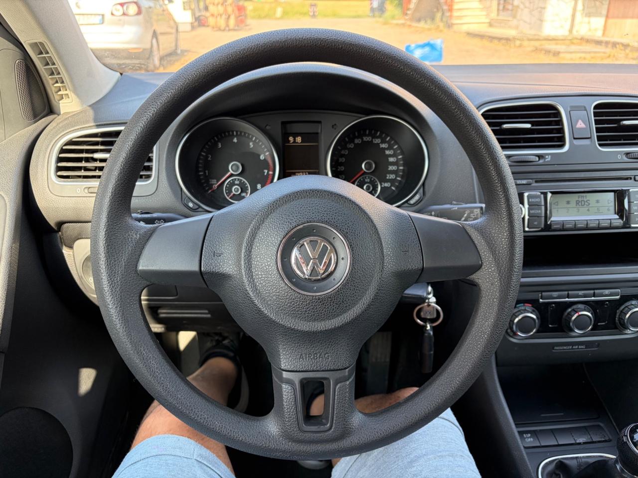 Volkswagen Golf 1.6 BENZINA 86MILA KM