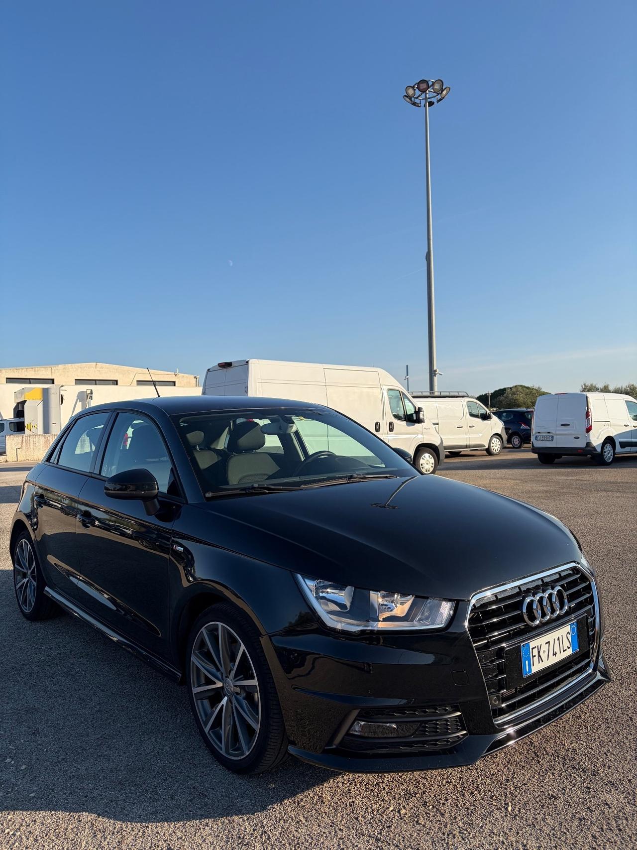 Audi A1 1.6 TDI 116 CV S tronic Metal plus