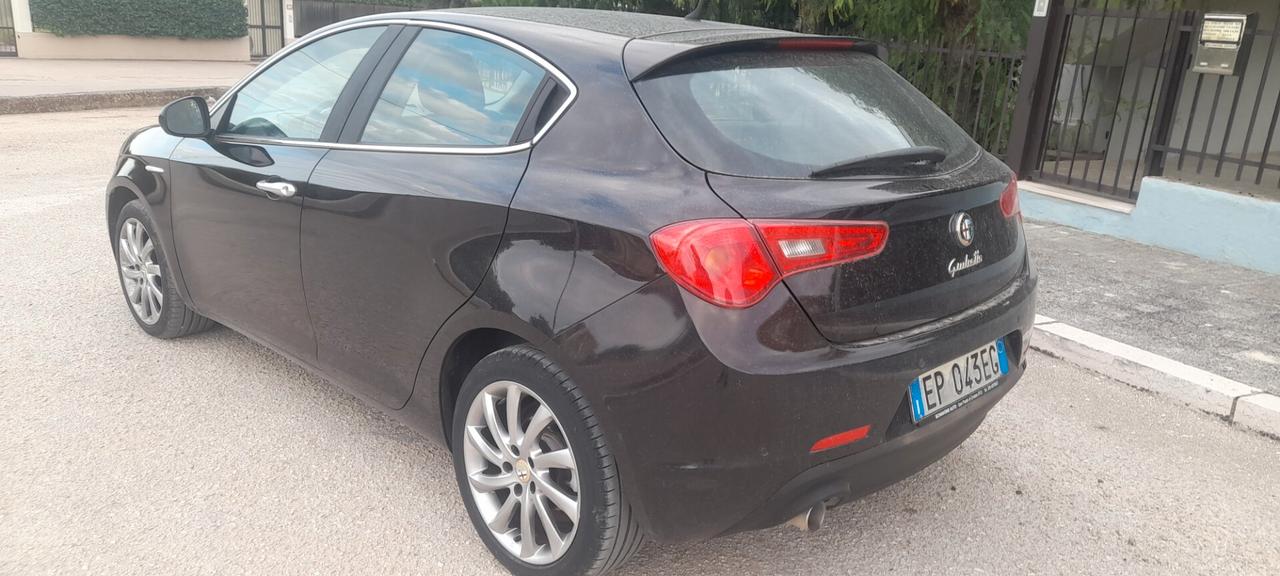 Alfa Romeo Giulietta 1.6 JTDm-2 105 CV Exclusive