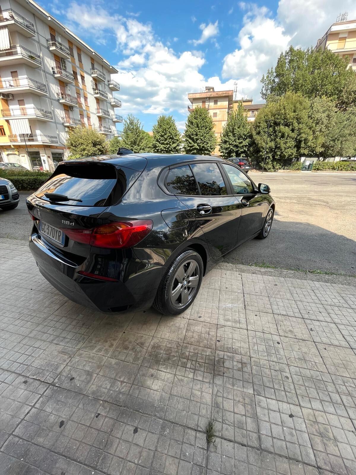 Bmw 116 116d 5p. Advantage