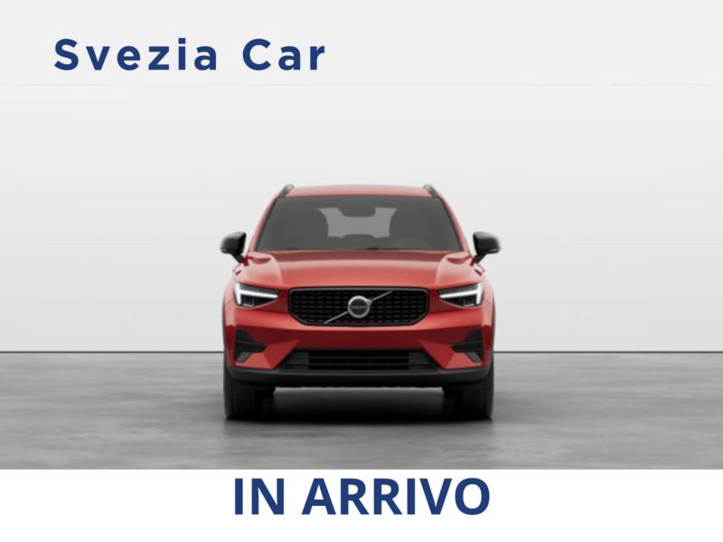 Volvo XC40 B3 automatico Plus Dark