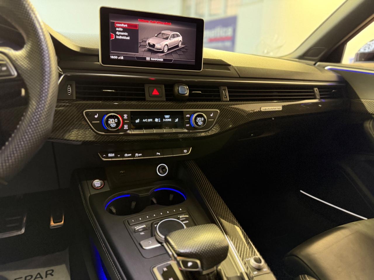 Audi A4 RS 4 Avant 2.9 TFSI quattro tiptronic
