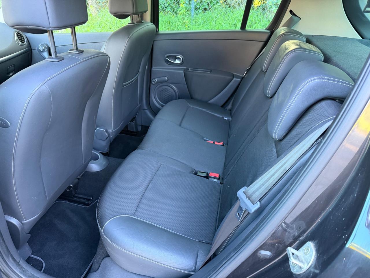 Renault Clio 1.2 16V 5p NEOPATENTATI