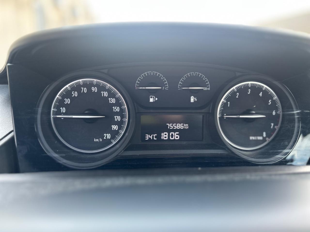 Lancia Ypsilon 1.0 FireFly Hybrid Silver Plus