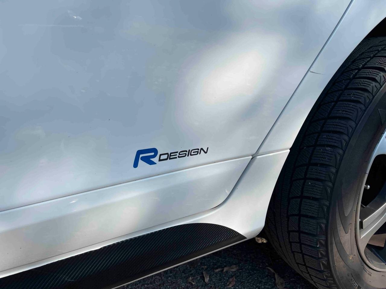 Volvo XC 60 XC60 D5 AWD Geartronic R-design Automatica Apple Car Android