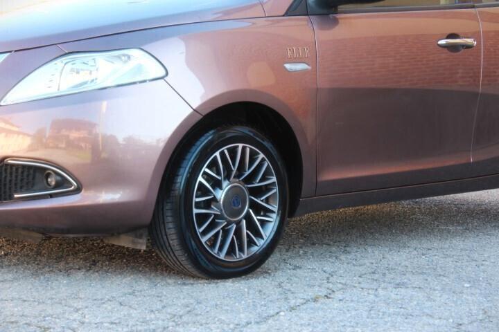 Lancia Ypsilon 1.3 MJT 16V 95 CV 5 porte S&S Elle STUPENDA INTERNO ALCANTARA CLIMA AUTOMATICO