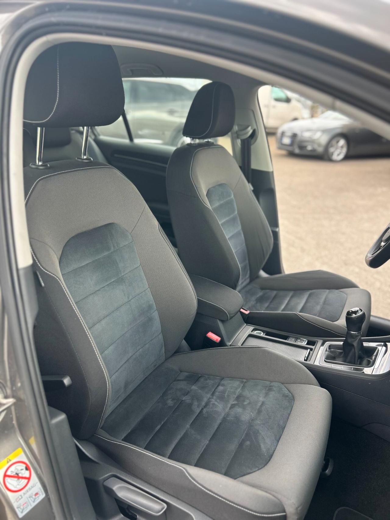 Volkswagen Golf 1.6 TDI 5p. Highline BlueMotion Technology