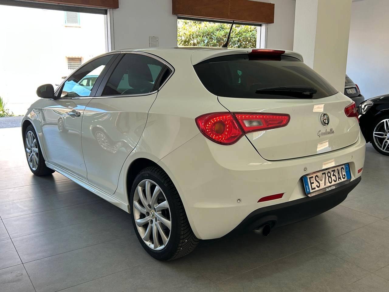 Alfa Romeo Giulietta 1.6 JTDm-2 105 CV Exclusive