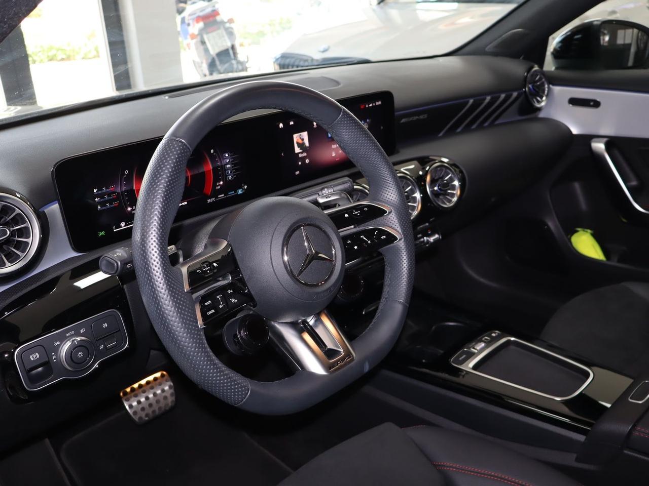 Mercedes-Benz A 35 AMG Premium Plus A 35 AM #10936