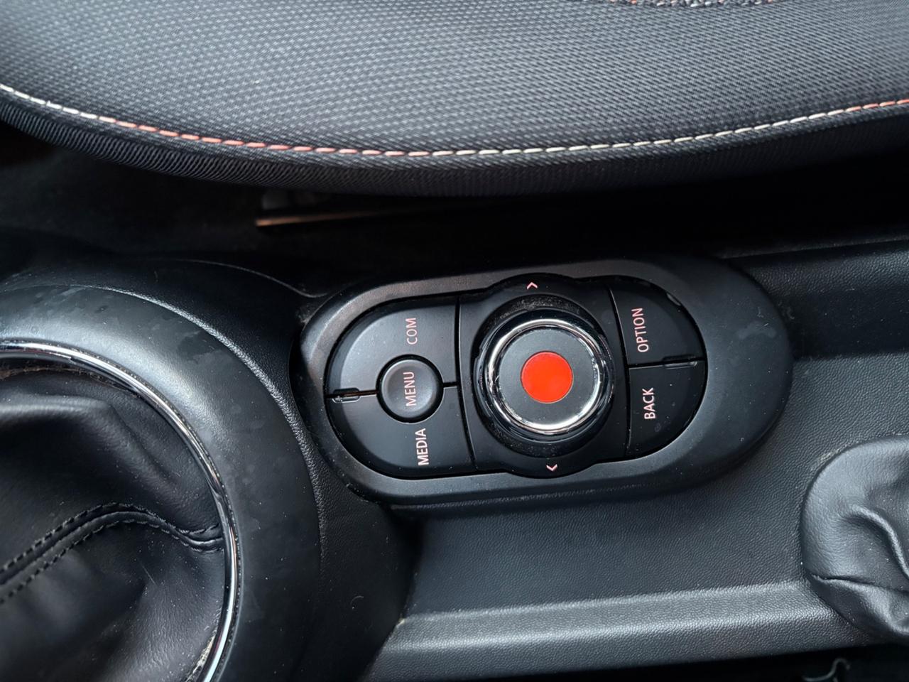 Mini 1.5 Cooper D 5 porte