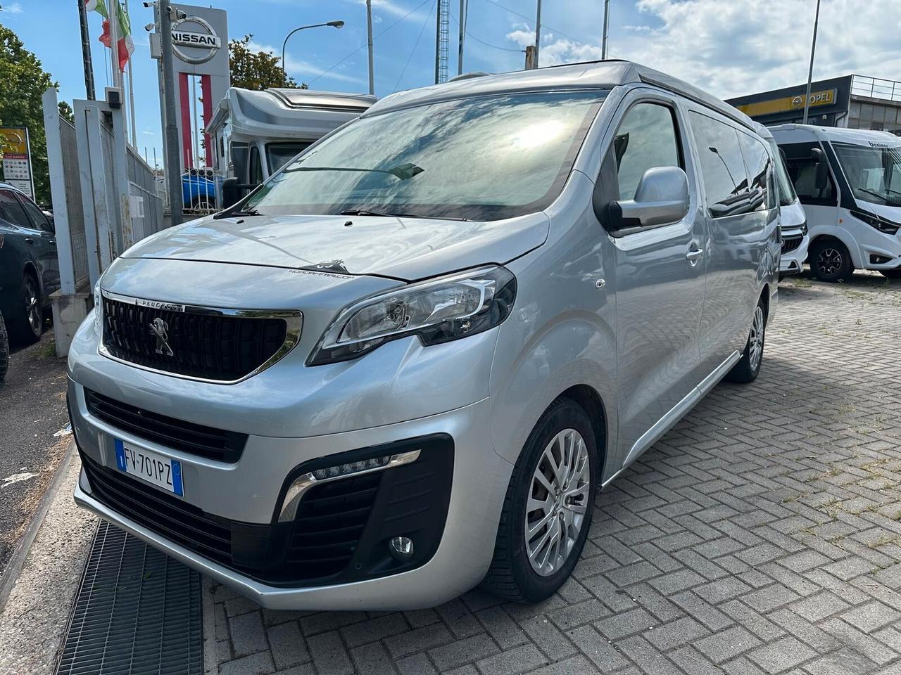 TRAVELLER VAN