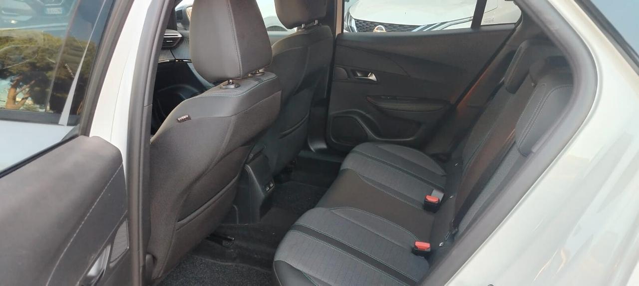 Peugeot 2008 PureTech 100 S&S Allure Pack
