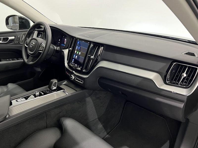 Volvo XC60 XC60 B5 AWD automatico Plus Dark