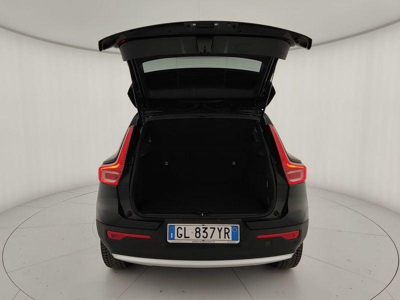 Volvo XC40 XC40 T2 Momentum - OK PER NEOPATENTATI !
