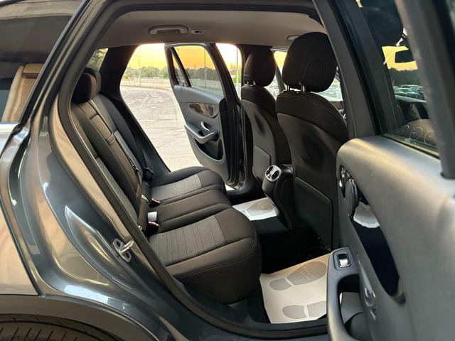 MERCEDES-BENZ GLC 300 de 4Matic Plug-in hybrid Sport.