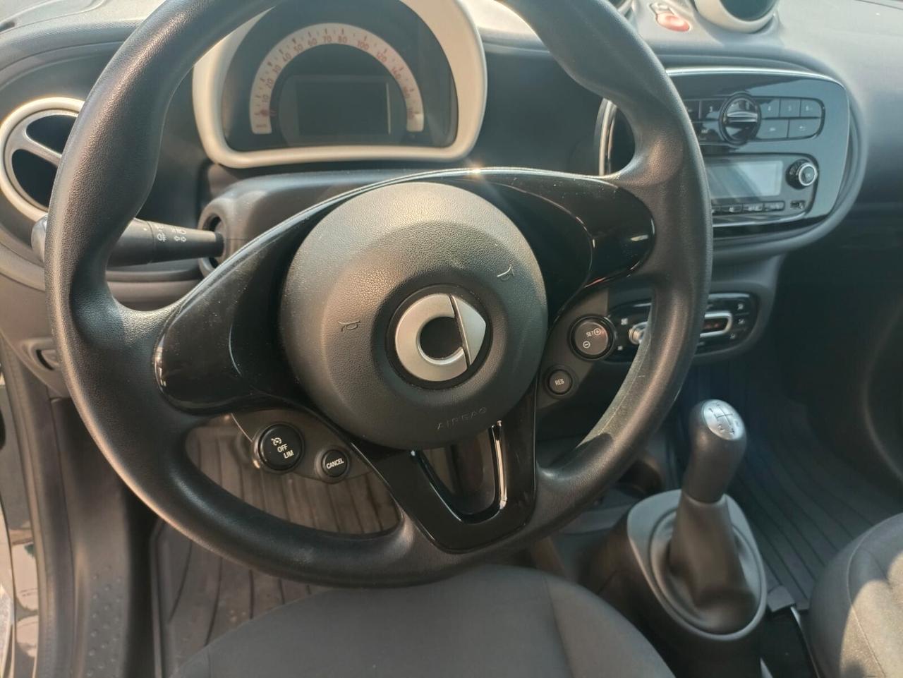 Smart ForFour 60 1.0 Black Passion
