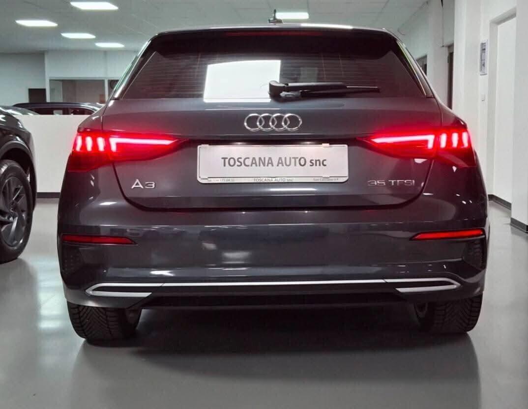 Audi A3 SPB 35 TFSI S line edition Fari full led
