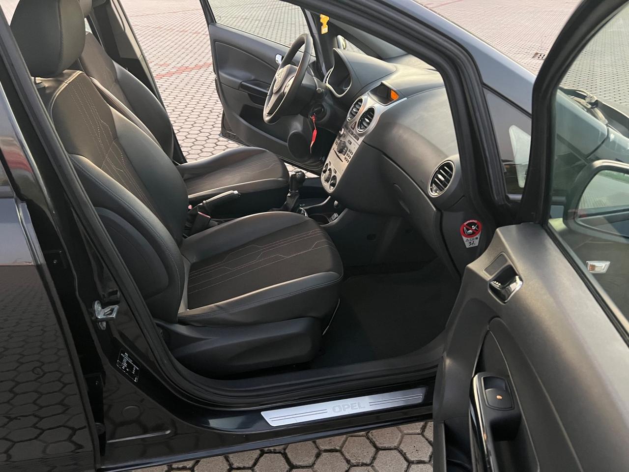 Opel Corsa 1.2 85CV 5 porte GPL-TECH Edition