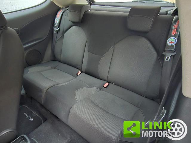 ALFA ROMEO MiTo 1.6 JTDm-2 S&S Distinctive Sport Pack