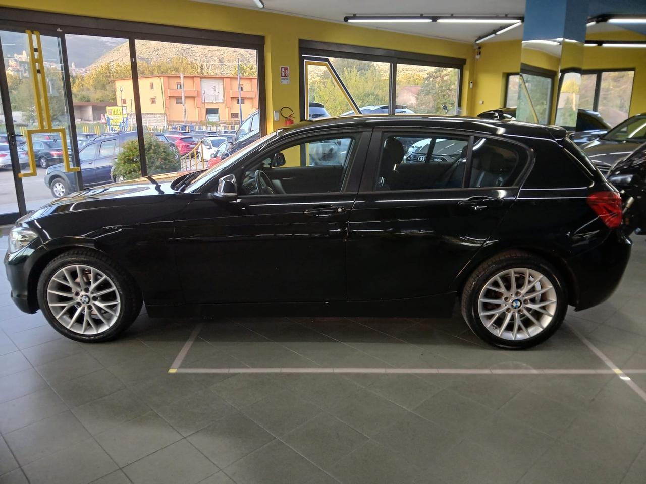 Bmw 120d 5p. Sport automatico xenon full