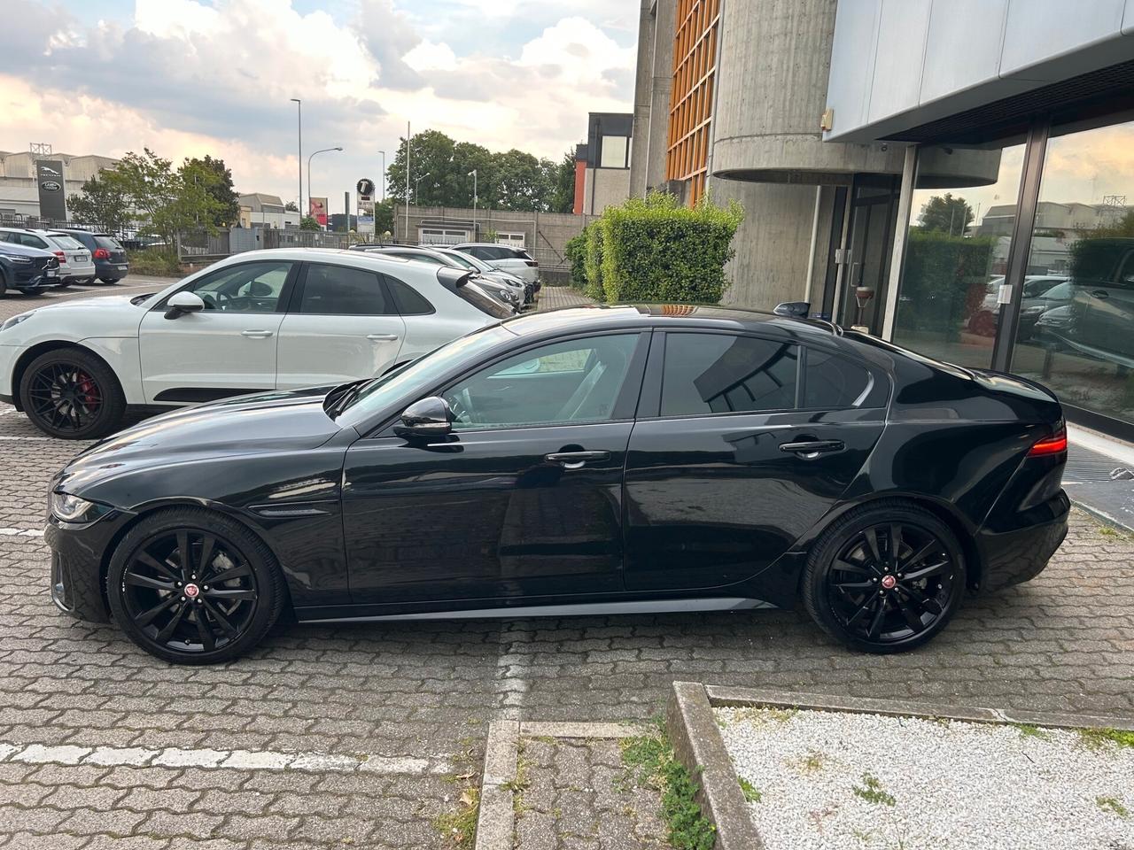 Jaguar XE 2.0 i4 R-Dynamic S rwd 250cv auto