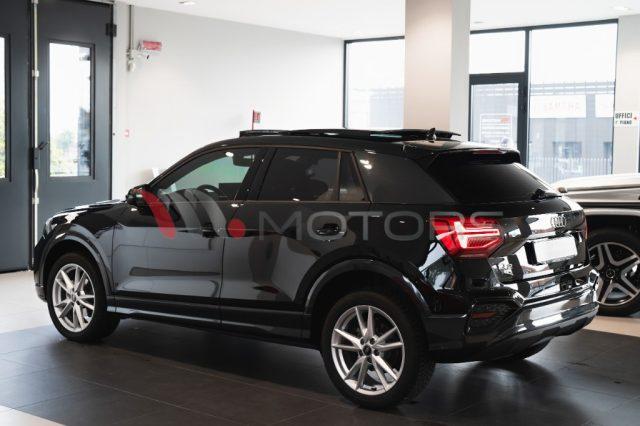 AUDI Q2 30 TDI Identity Black