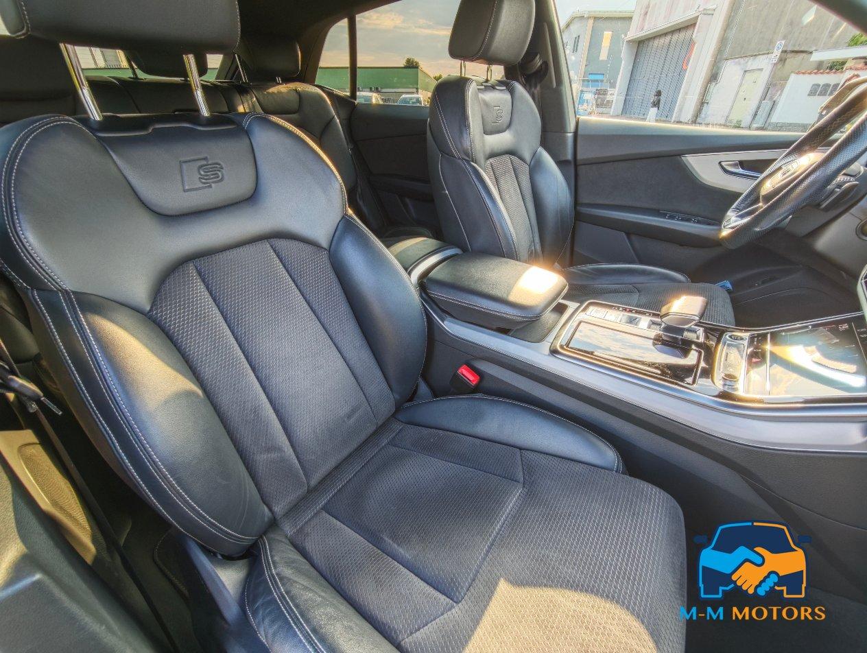 Audi Q8 55 3.0 tfsi mhev Sport quattro tiptronic