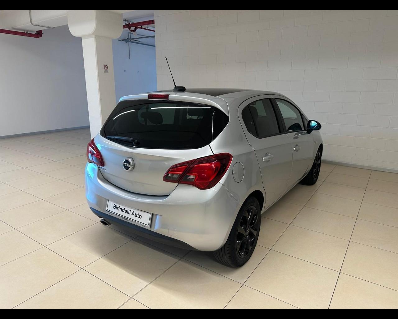 OPEL Corsa 5ª serie - Corsa 1.2 5 porte b-Color