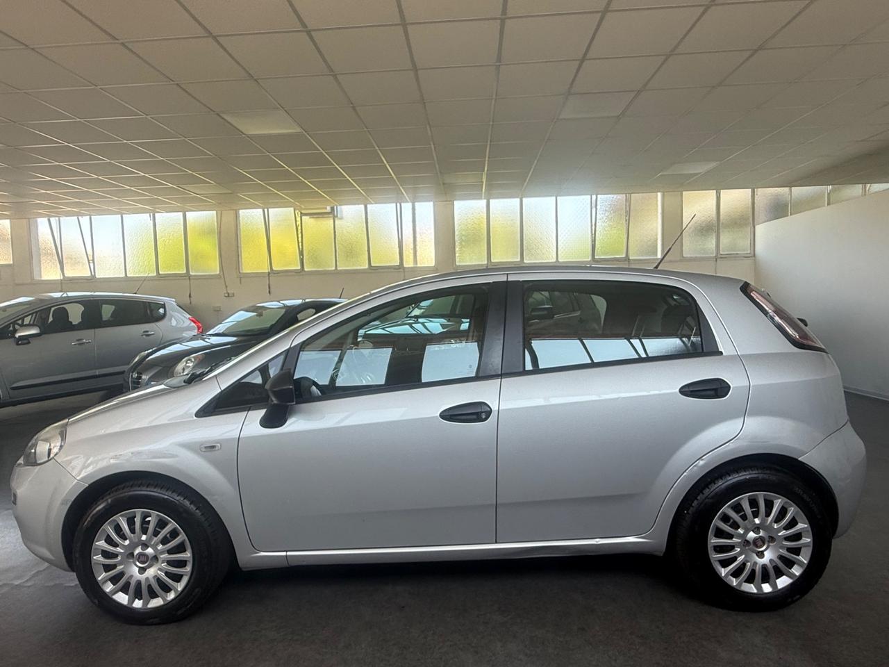 Fiat Punto 1.2 8V 5 porte Lounge ok neopatentati