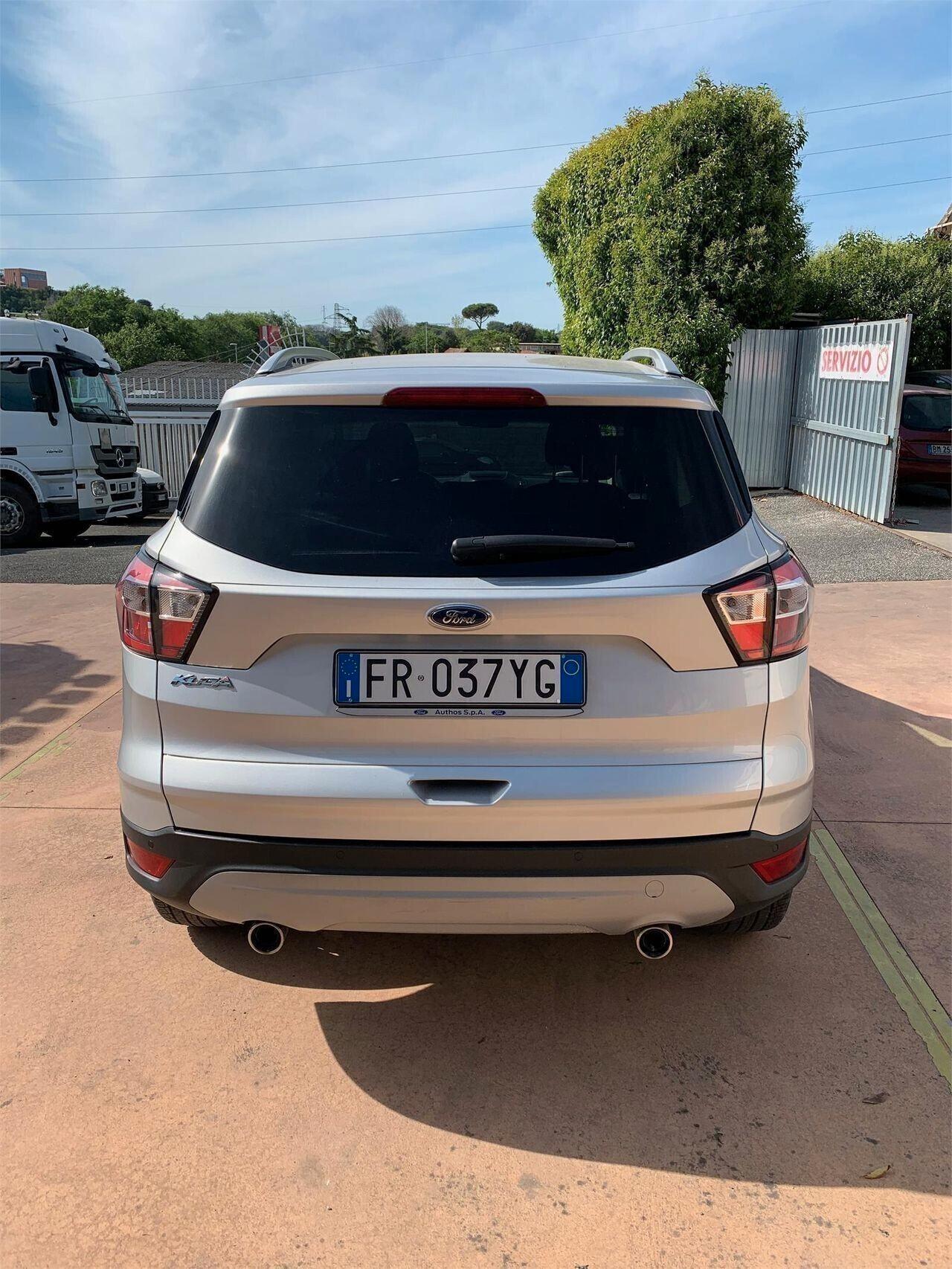 FORD Kuga 1.5 TDCI 120CV Cambio AUTOMATICO