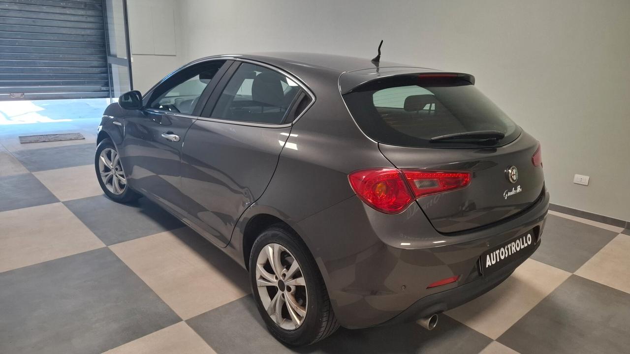 Alfa Romeo Giulietta 1.6 JTDm-2 105 CV Distinctive