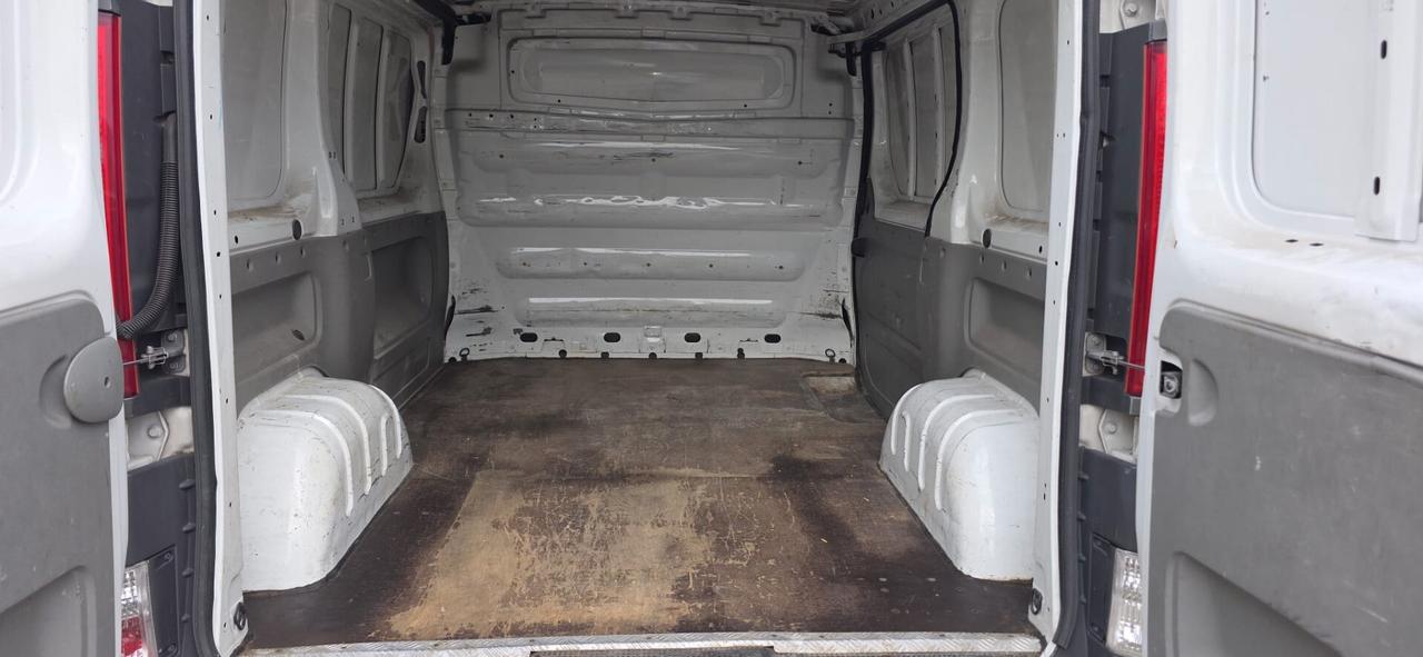 Renault Trafic T29 2.0 dCi/115 PC-TN Furgone Generique