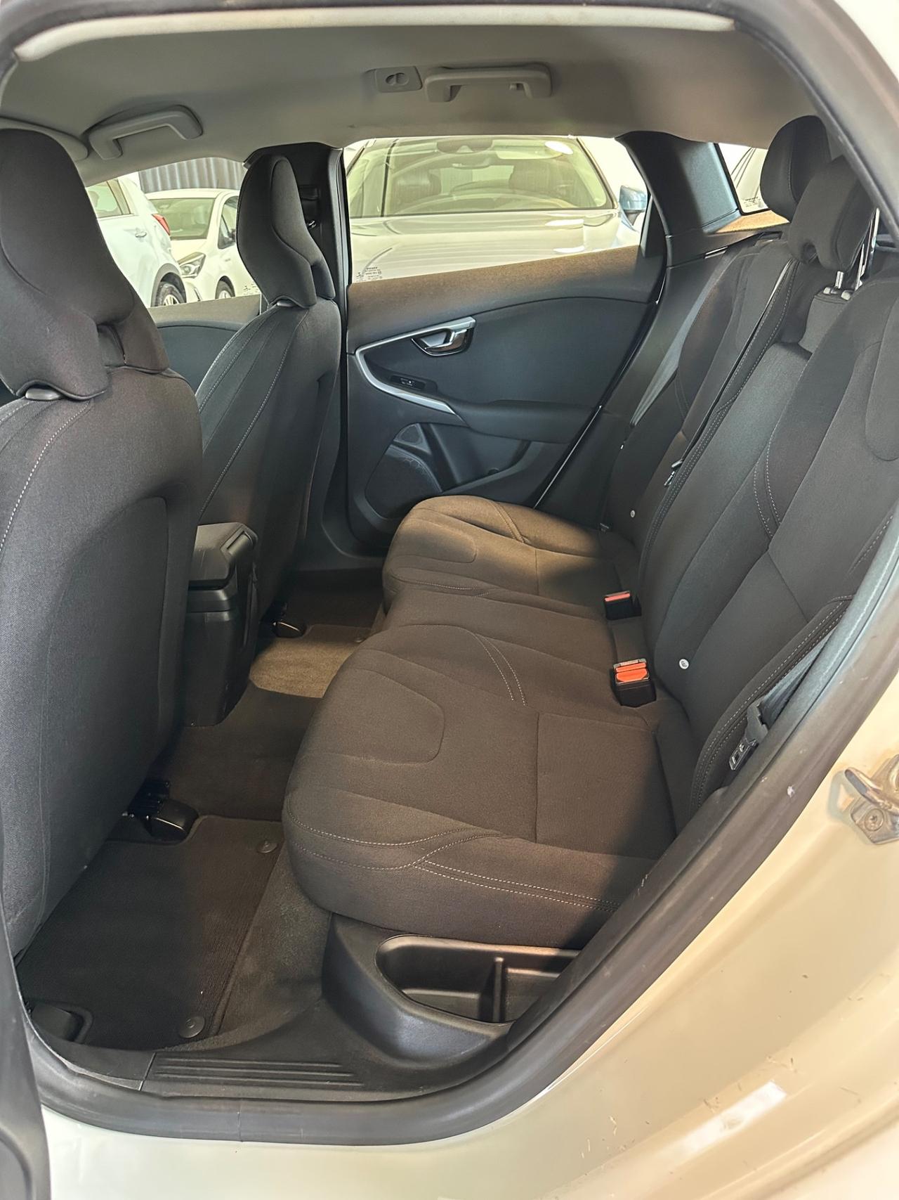 Volvo V40 D2 1.6 Momentum