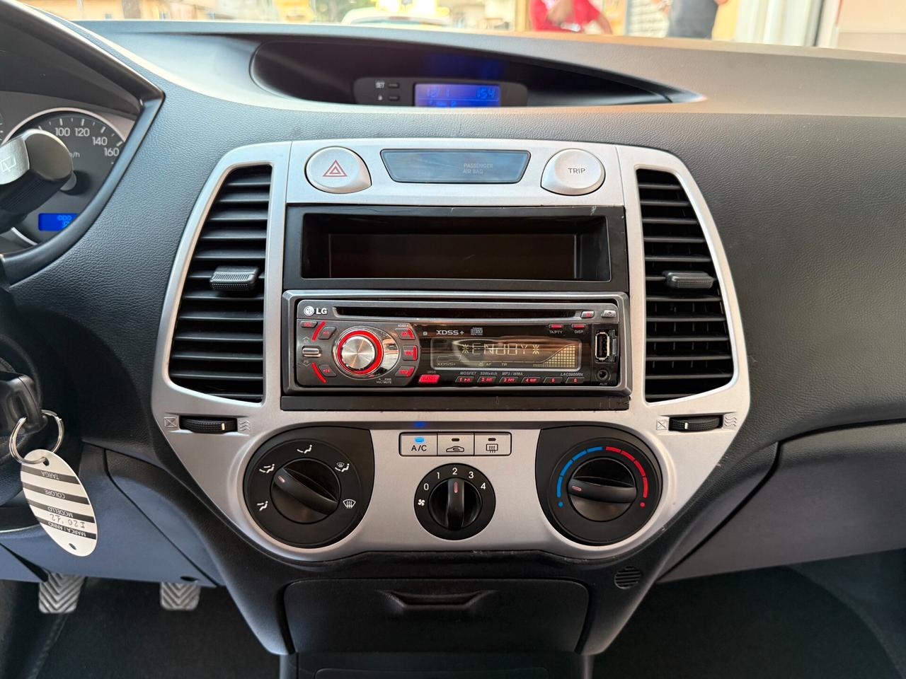 Hyundai i20 1.2 5P. SOLI KM 88.000 - 2012