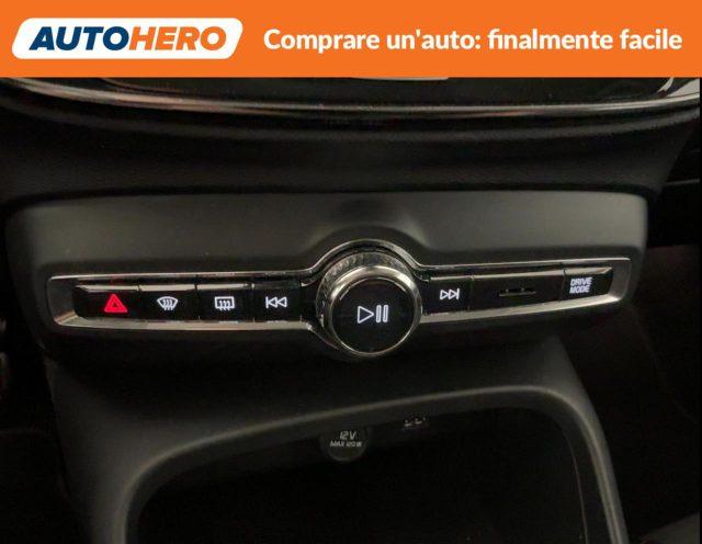 VOLVO XC40 D3 AWD Geartronic Momentum