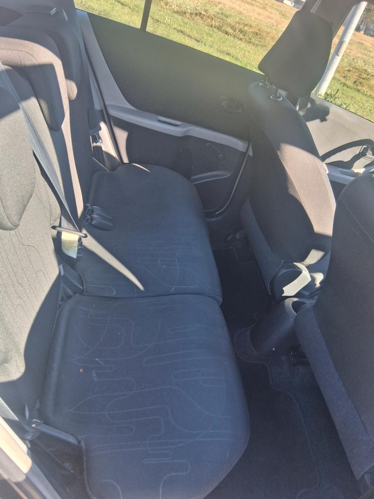 Toyota Yaris 1.0 5 porte Sol