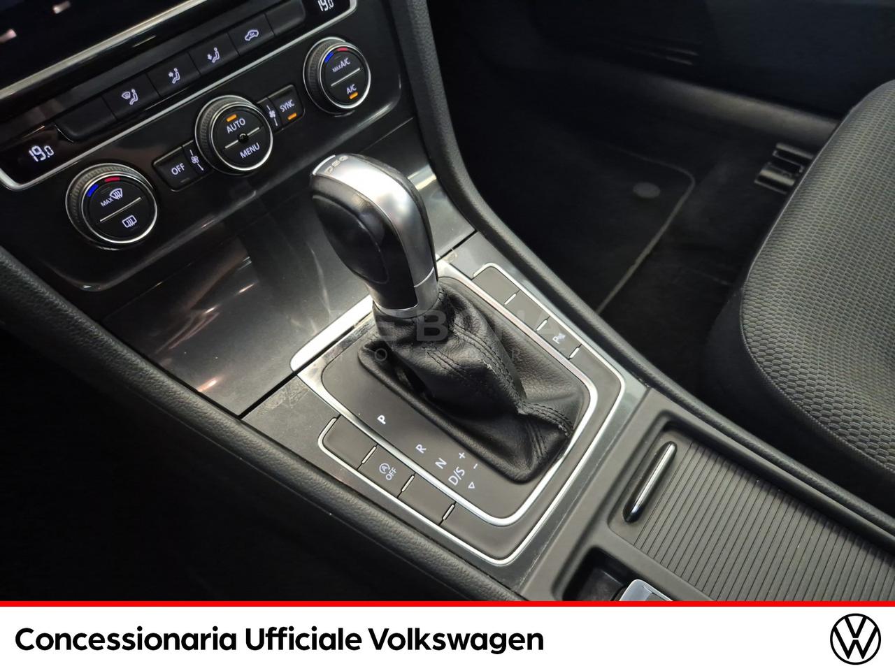 Volkswagen Golf 5p 1.6 tdi highline 115cv dsg