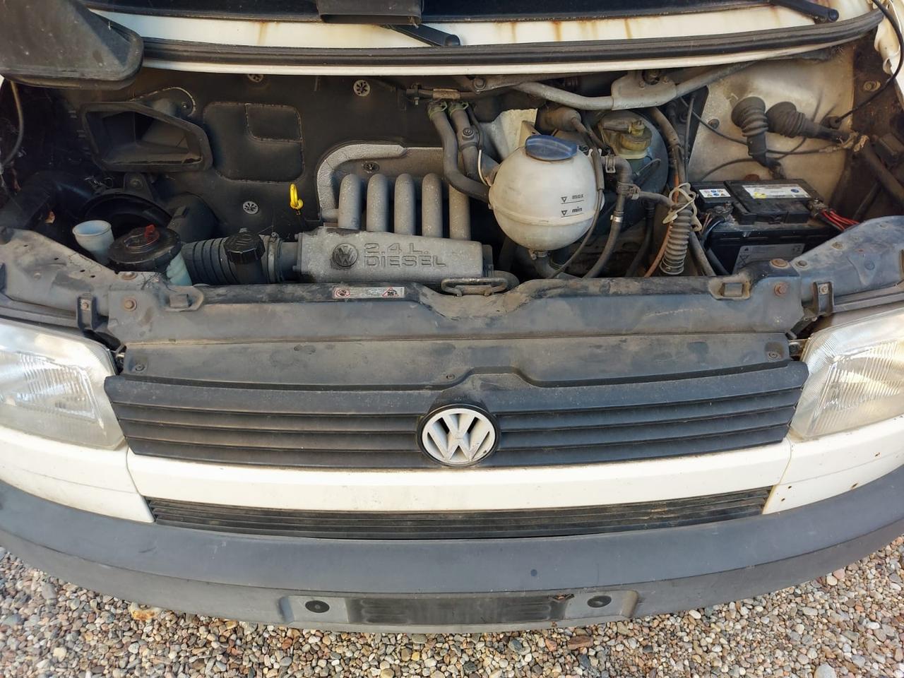 Volkswagen Transporter Base Alta 2.4 Diesel